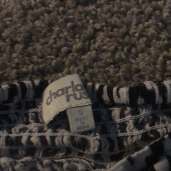 skirt small - Picture 4 of 4